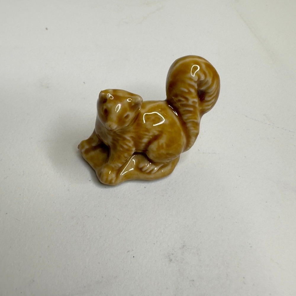 Vintage Wade England Marlin Figurine Miniature Collectible Ceramic Animal